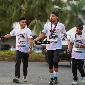 Runner Photo 7827661