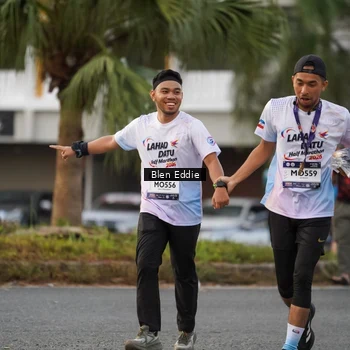Runner Photo 7827665