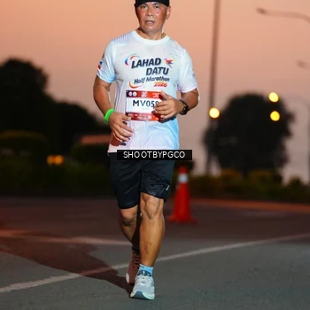 Runner Photo 7827713