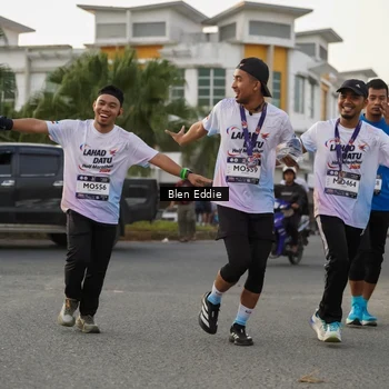 Runner Photo 7827719