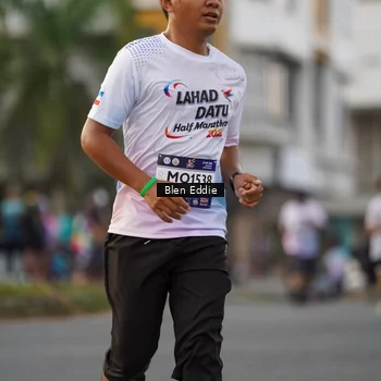 Runner Photo 7827740