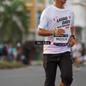 Runner Photo 7827749