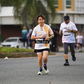 Runner Photo 7827772