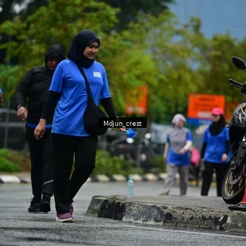 Runner Photo 7827773