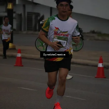 Runner Photo 7827809