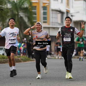Runner Photo 7827852