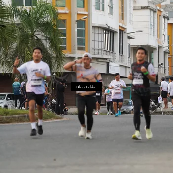 Runner Photo 7827880