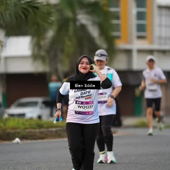 Runner Photo 7827992