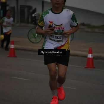 Runner Photo 7828006