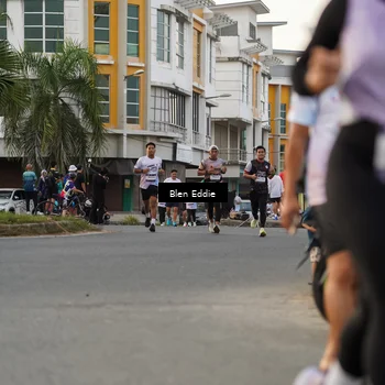 Runner Photo 7828011