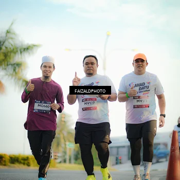Runner Photo 7828114