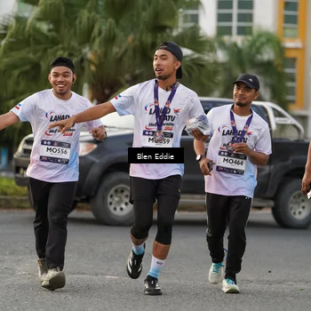 Runner Photo 7828122