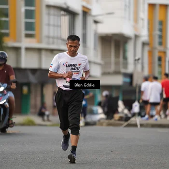 Runner Photo 7828396