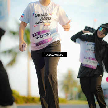 Runner Photo 7828399