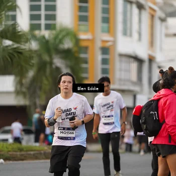 Runner Photo 7828581