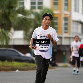 Runner Photo 7828594