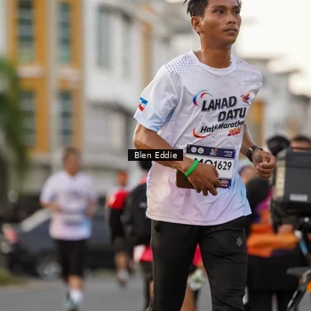 Runner Photo 7828643