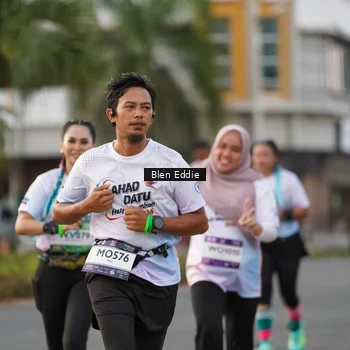 Runner Photo 7828750
