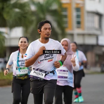 Runner Photo 7828778