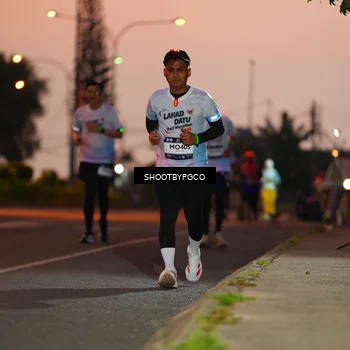 Runner Photo 7828939