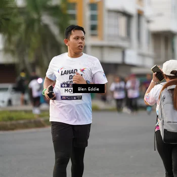 Runner Photo 7829054