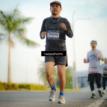 Runner Photo 7829388