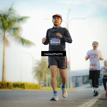 Runner Photo 7829415