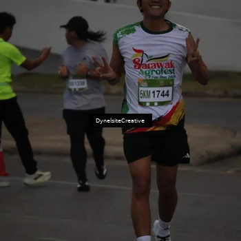 Runner Photo 7829798