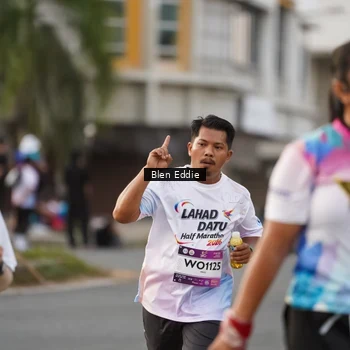 Runner Photo 7829898