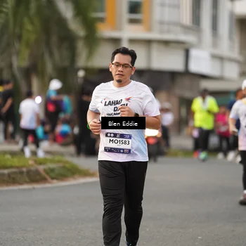 Runner Photo 7830022