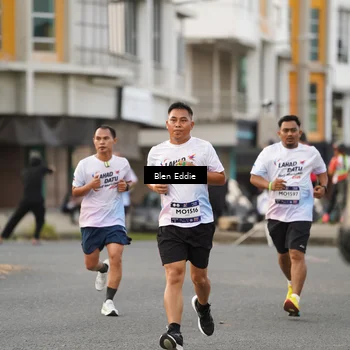 Runner Photo 7830116