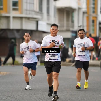 Runner Photo 7830118