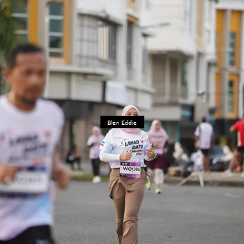 Runner Photo 7830190