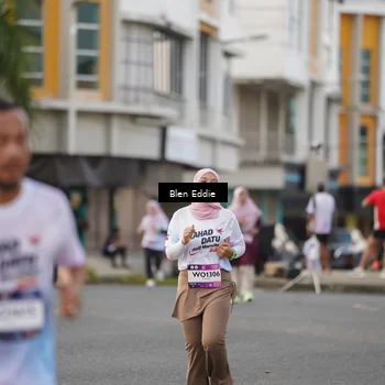 Runner Photo 7830191