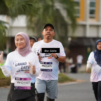Runner Photo 7830366