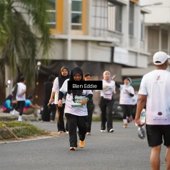 Runner Photo 7830425