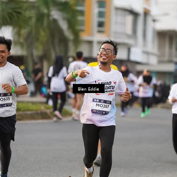 Runner Photo 7830524