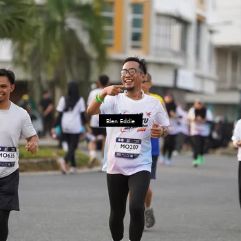 Runner Photo 7830536