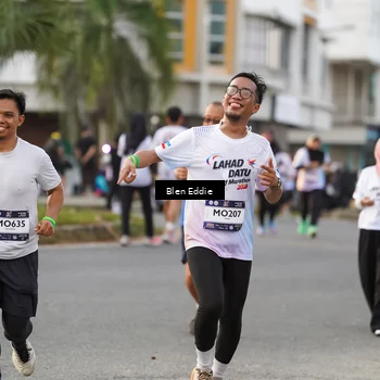 Runner Photo 7830546