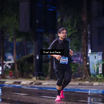 Runner Photo 7830567