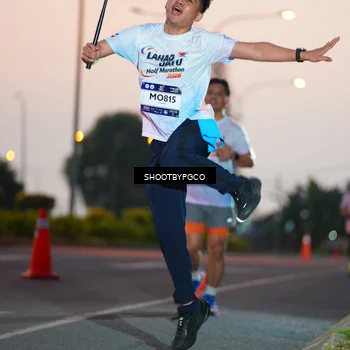 Runner Photo 7830572