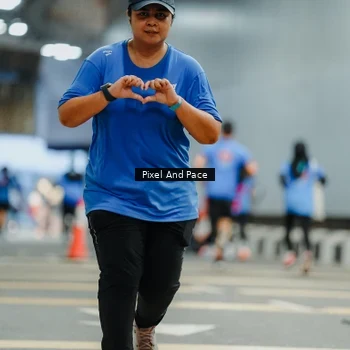 Runner Photo 7830672