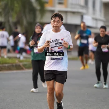 Runner Photo 7830694