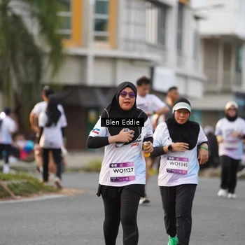 Runner Photo 7830706