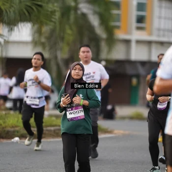 Runner Photo 7830709
