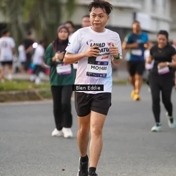 Runner Photo 7830748
