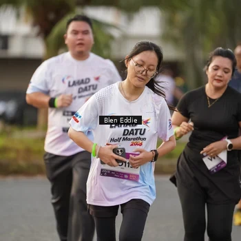 Runner Photo 7830766