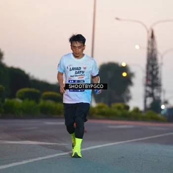 Runner Photo 7830784