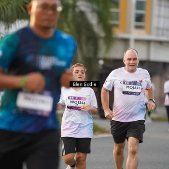 Runner Photo 7830802