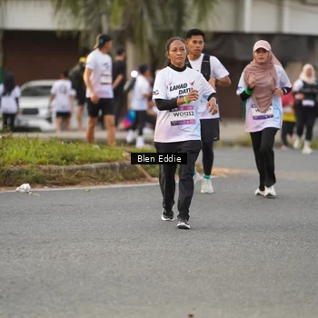 Runner Photo 7830808